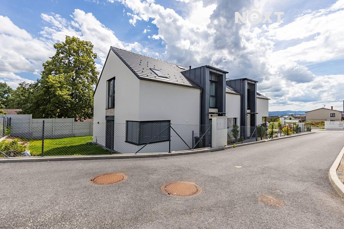 Pronájem bytu 3+kk 76 m²
