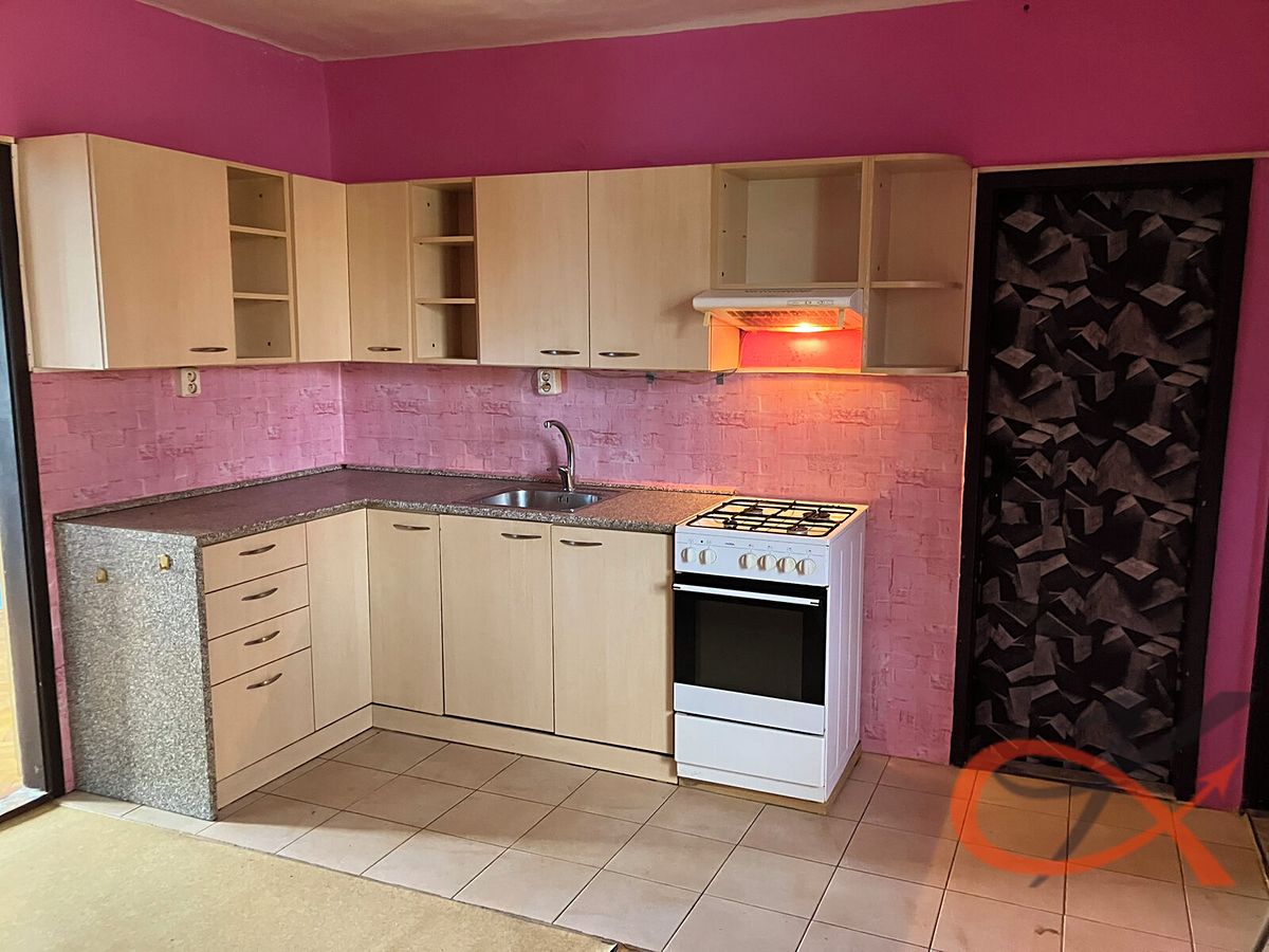 Prodej rodinného domu 151 m², pozemek 909 m² – fotografie 4