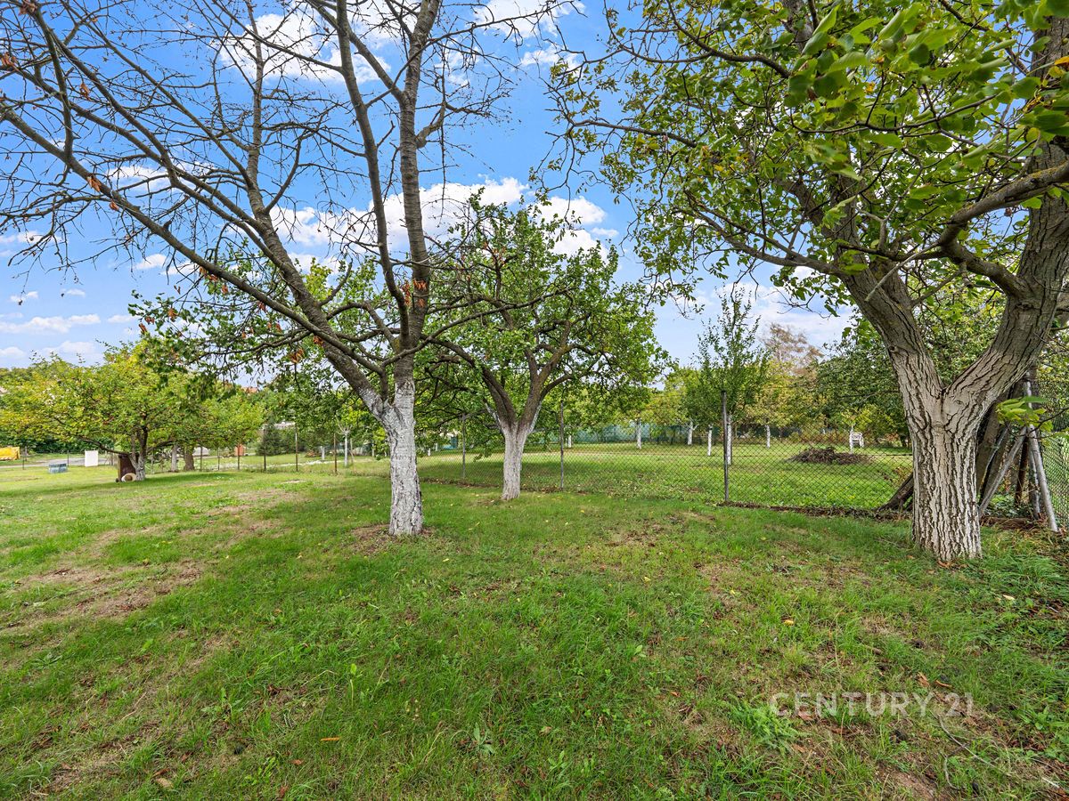 Prodej stavebního pozemku 661 m² – fotografie 3