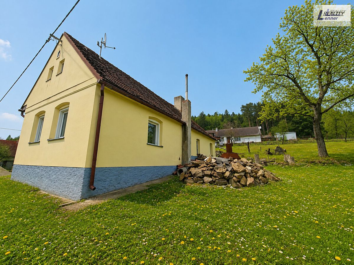 Prodej rodinného domu 151 m², pozemek 2176 m²