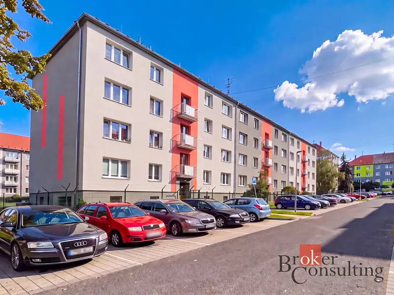 Prodej bytu 2+1 52 m², Jirkov – náhled fotky 1