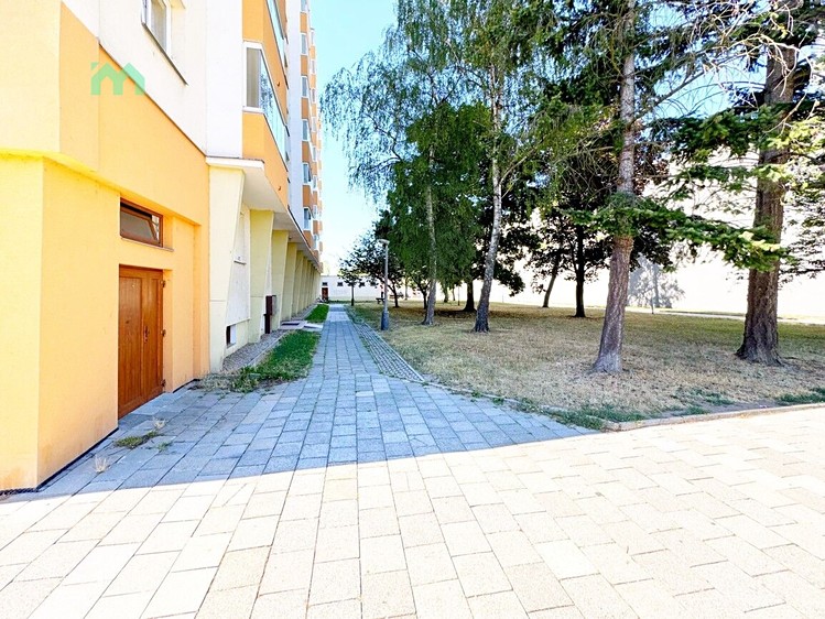 Pronájem bytu 3+1, 72 m² (41 z 50)