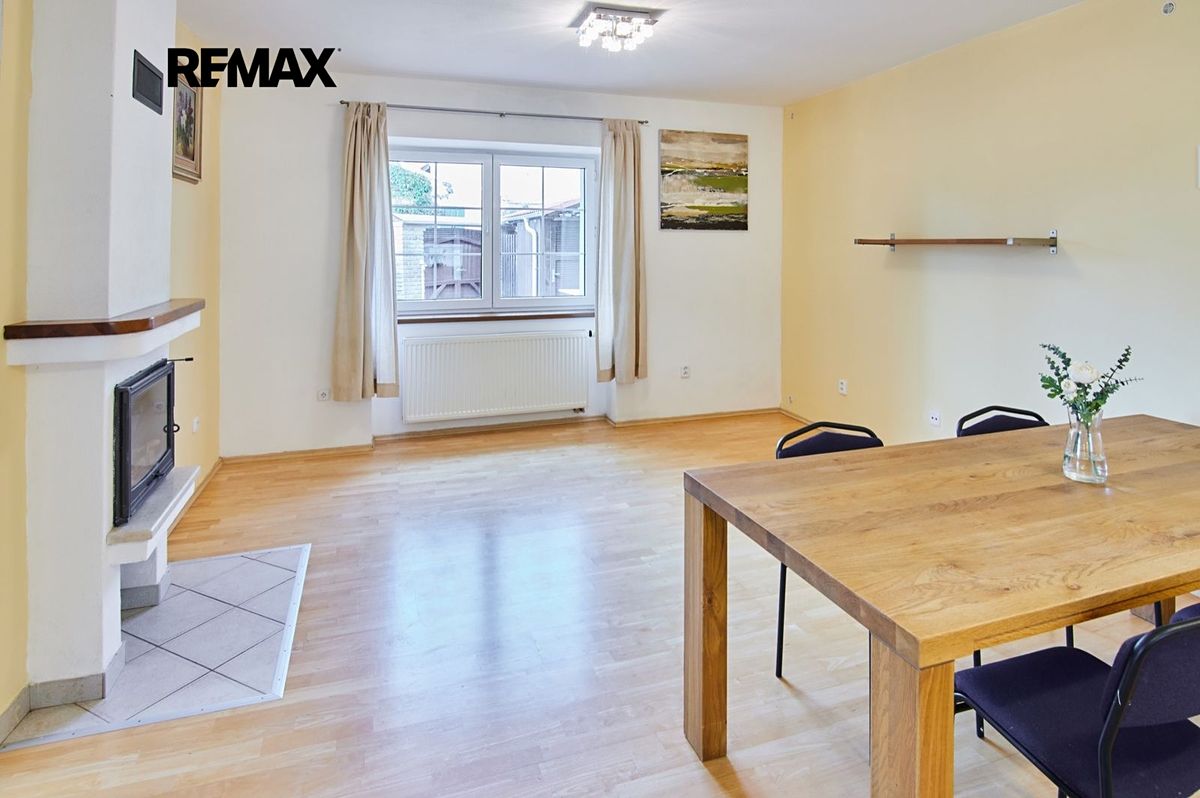 Pronájem rodinného domu 100 m², pozemek 133 m² – fotografie 2