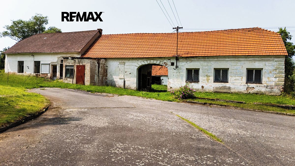 Prodej zemědělské usedlosti 873 m², pozemek 9035 m²