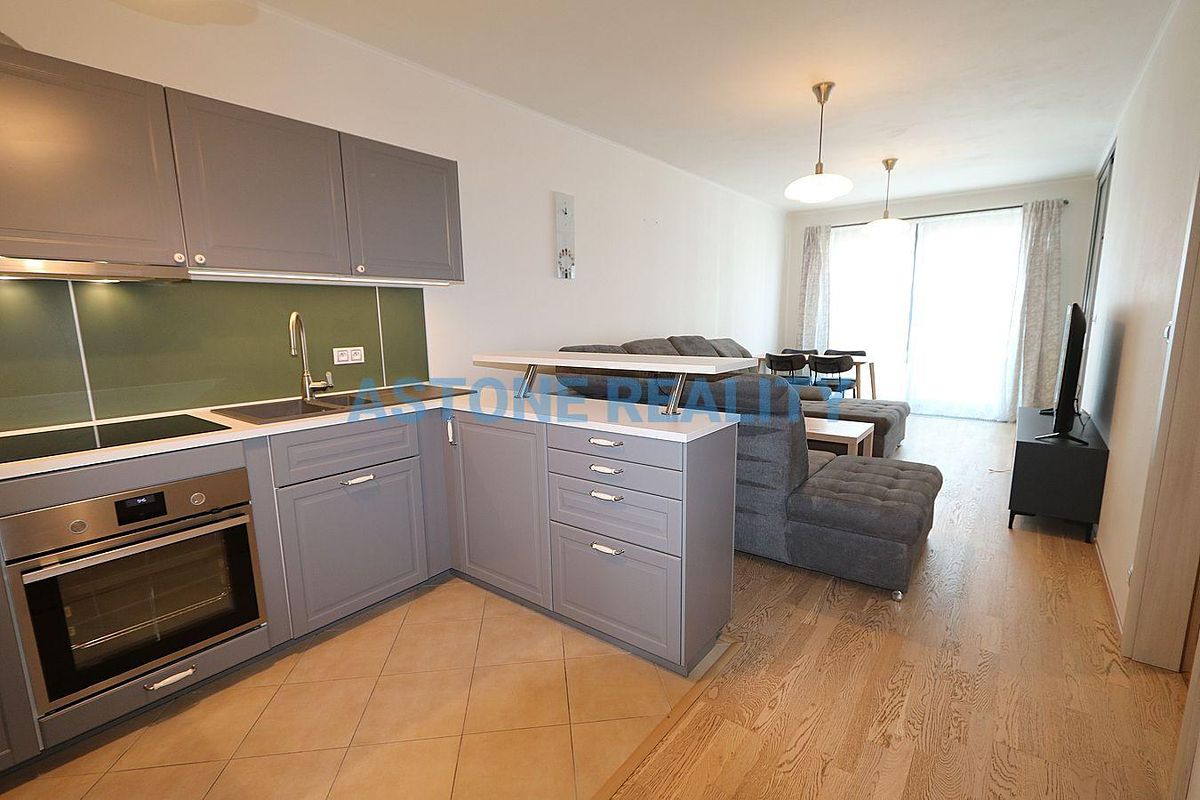 Pronájem bytu 4+kk 110 m² – fotografie 2