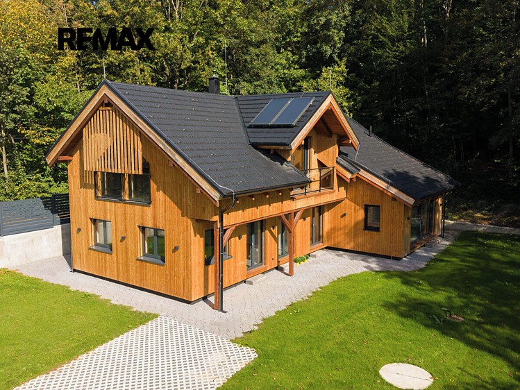 Комерційне приміщення на продаж, 206 м² (1 з 35)