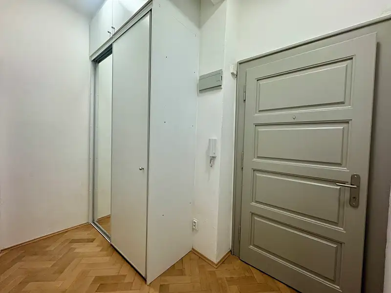 Pronájem bytu 2+kk 48 m², Praha – náhled fotky 2
