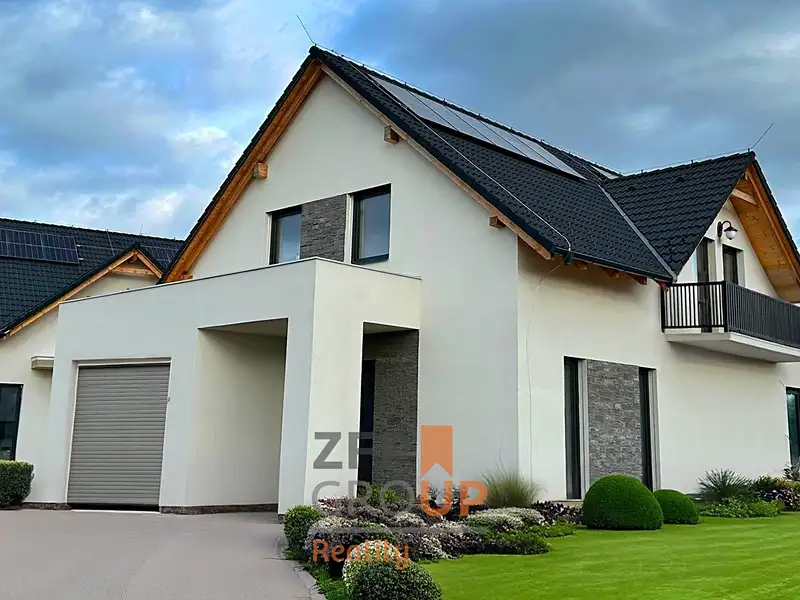 Prodej rodinného domu 228 m², pozemek 704 m², Dříteč – náhled fotky 3