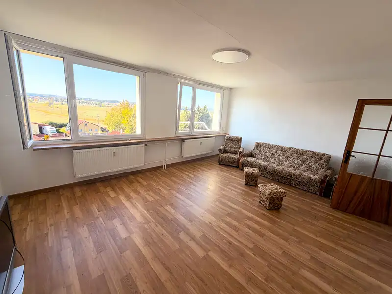 Prodej bytu 3+1 70 m², Březnice – náhled fotky 1
