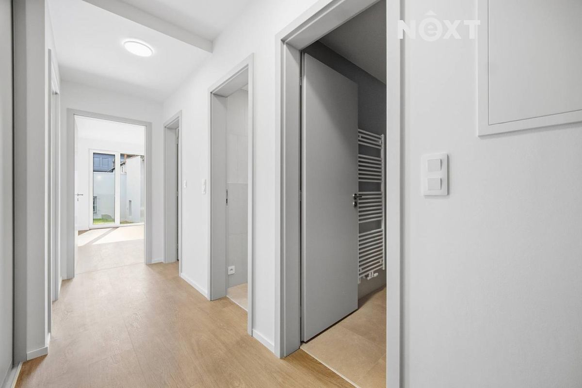 Pronájem bytu 2+kk 62 m² – fotografie 4