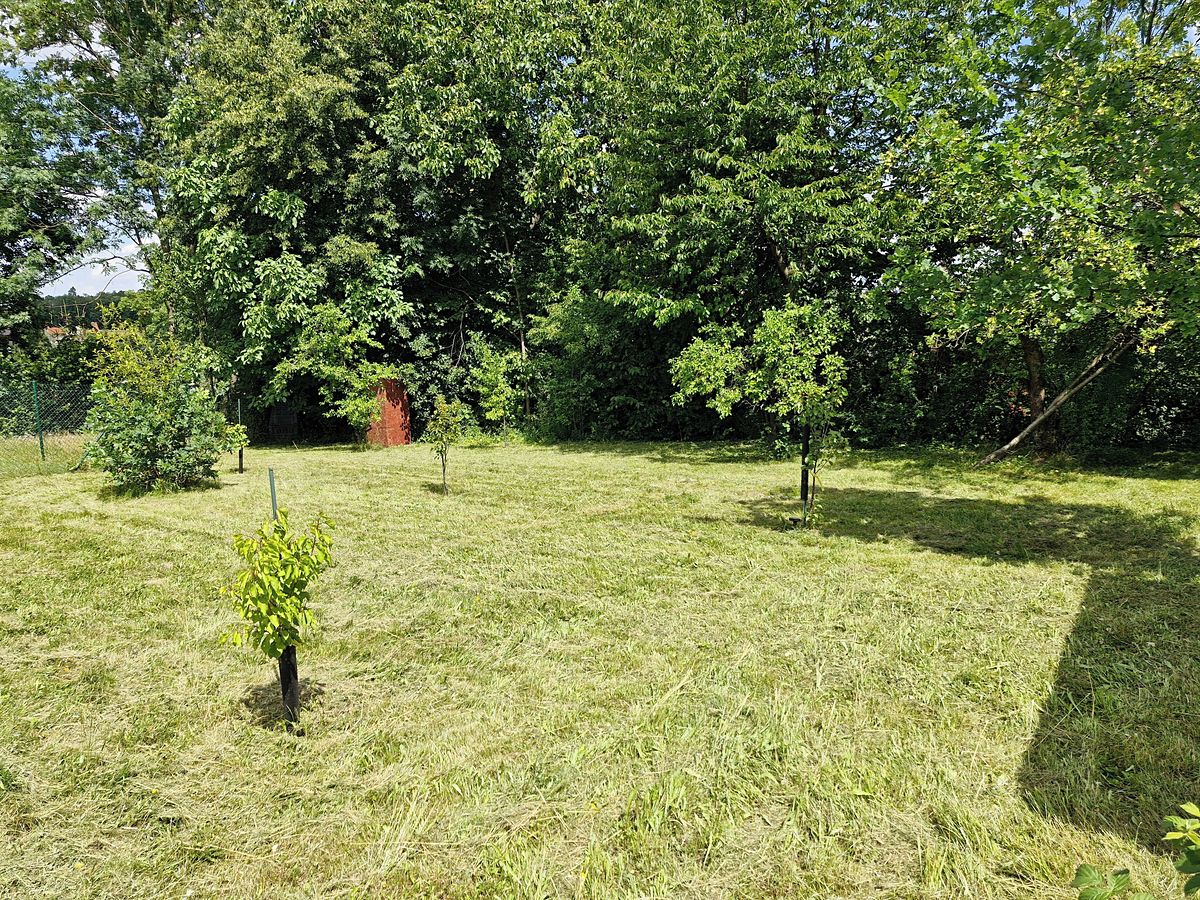 Prodej stavebního pozemku 1028 m² – fotografie 4
