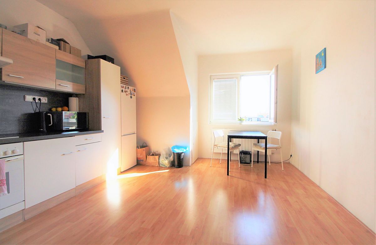Pronájem bytu 2+kk 52 m² – fotografie 2