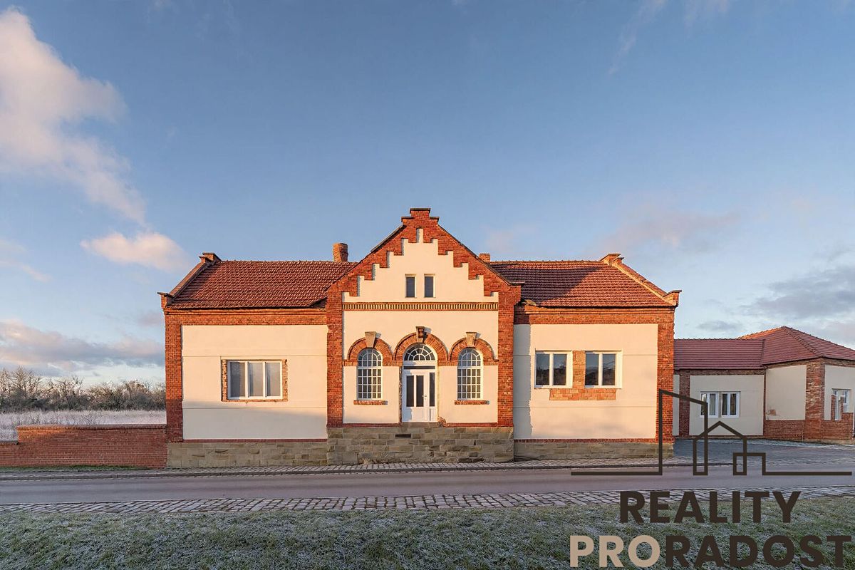 Prodej rodinného domu 200 m², pozemek 1115 m², Archlebov – fotka 1 z 3