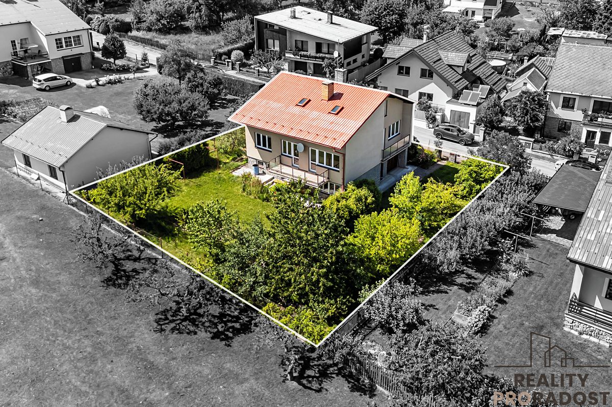 Prodej rodinného domu 250 m², pozemek 769 m², Tábor – fotka 1 z 3