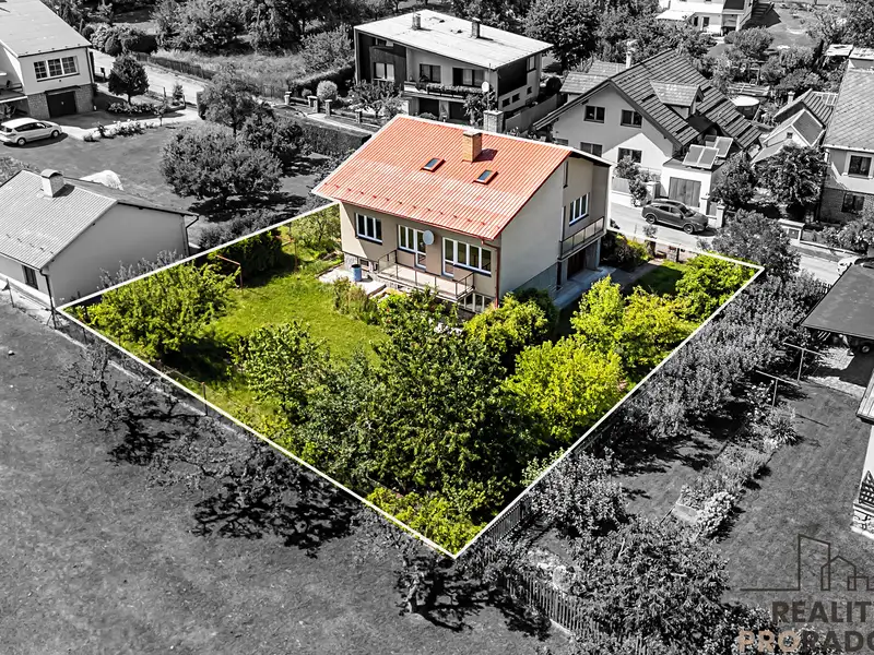 Prodej rodinného domu 250 m², pozemek 769 m², Tábor – náhled fotky 1