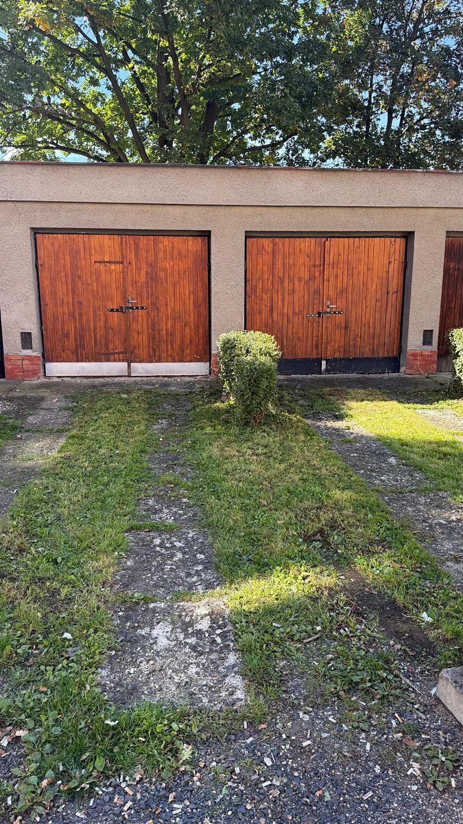 Pronájem garáže 45 m² – fotografie 2