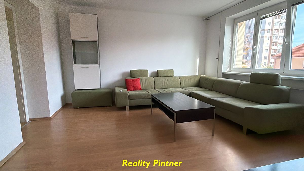 Pronájem bytu 2+1 57 m² – fotografie 2