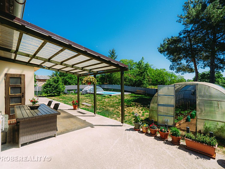 Prodej domu, 96 m² (1 z 35)