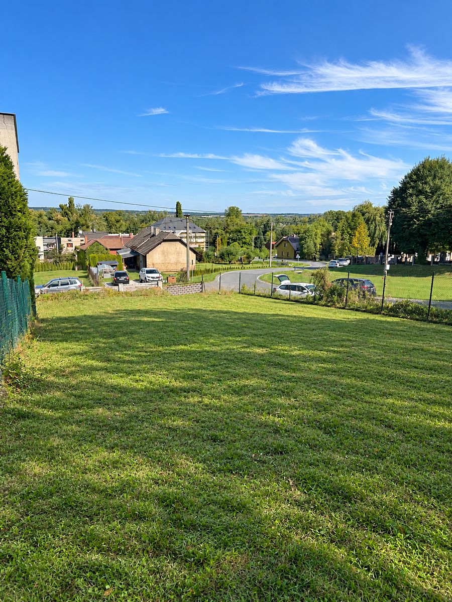 Prodej stavebního pozemku 693 m² – fotografie 2