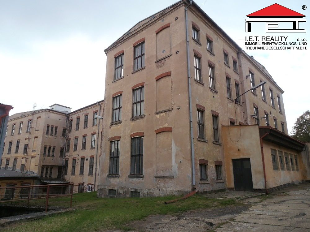 Prodej skladového prostoru 8650 m² – fotografie 2