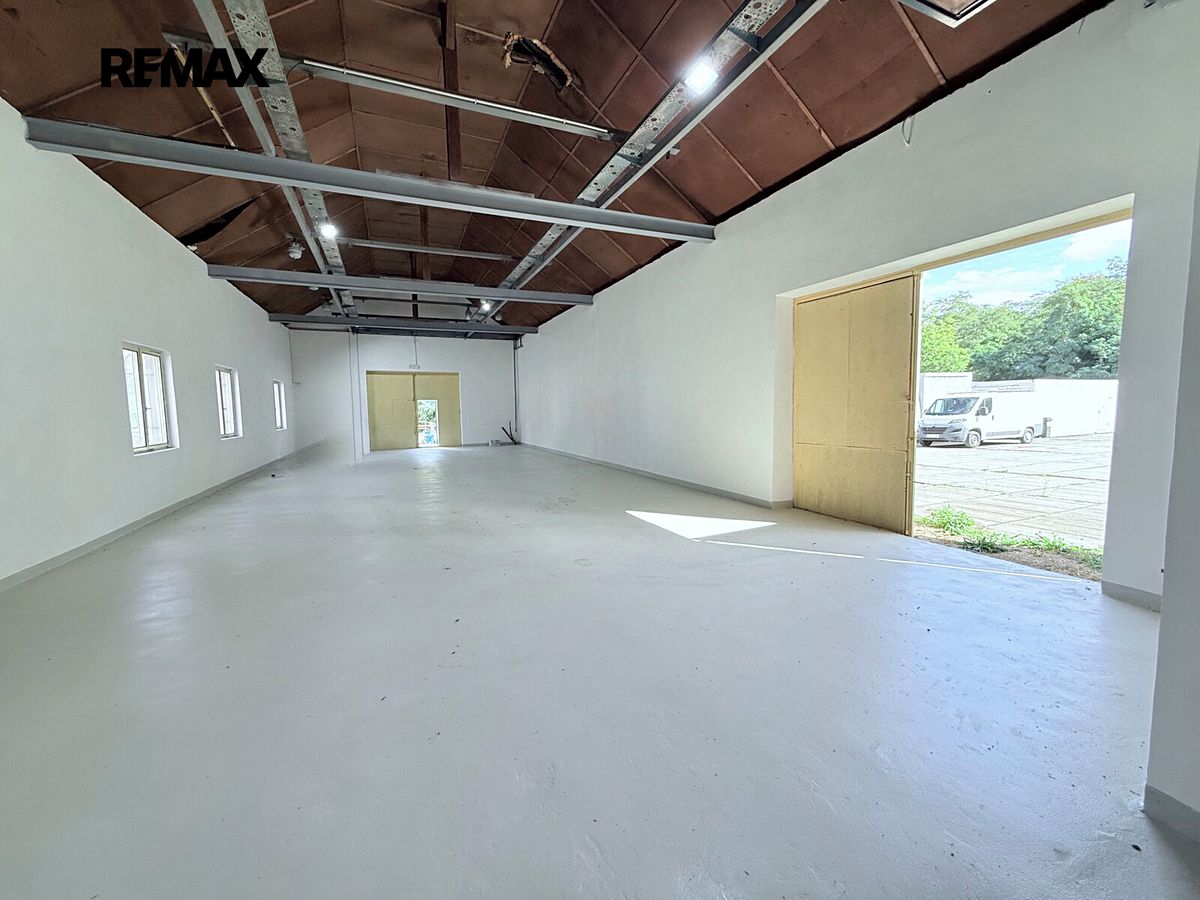 Pronájem skladového prostoru 7000 m² – fotografie 5