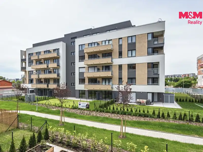 Prodej pole 12269 m², Praha – náhled fotky 2
