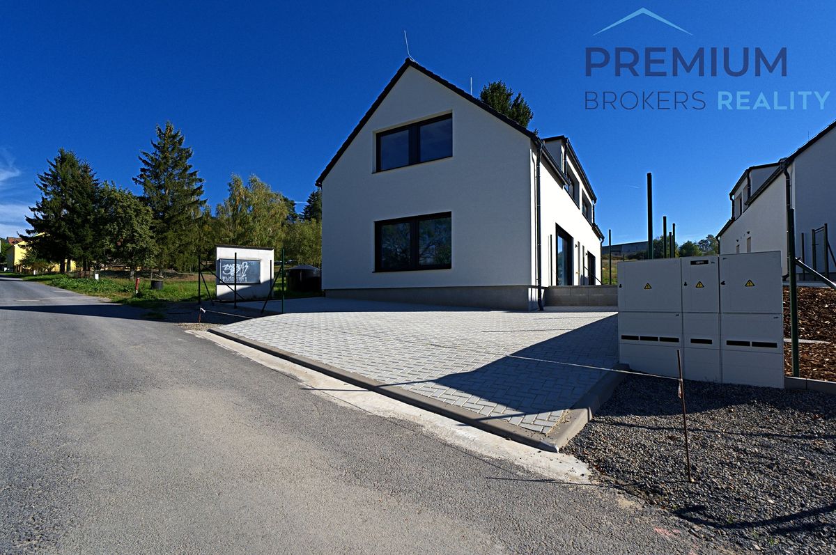 Prodej rodinného domu 102 m², pozemek 92 m², Nové Strašecí – fotka 1 z 3