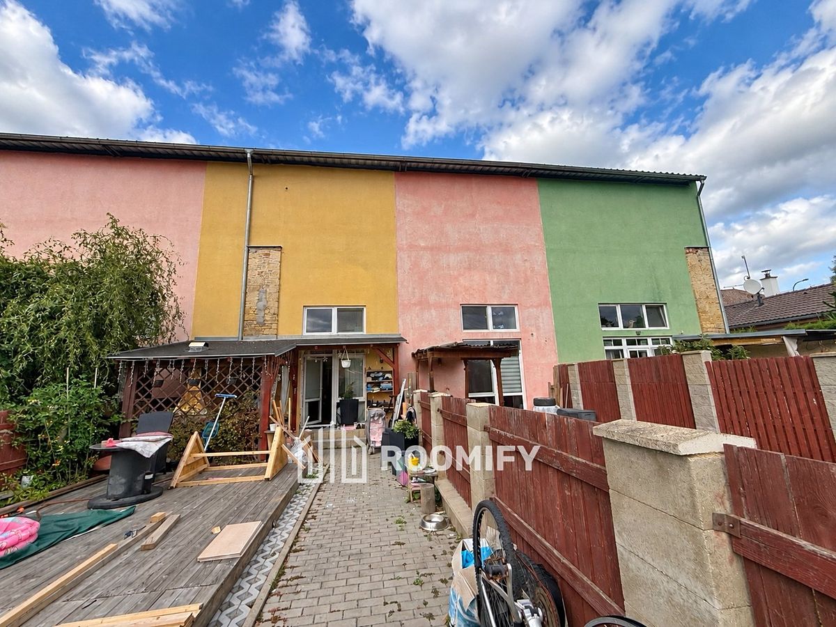 Prodej rodinného domu 160 m², pozemek 188 m²