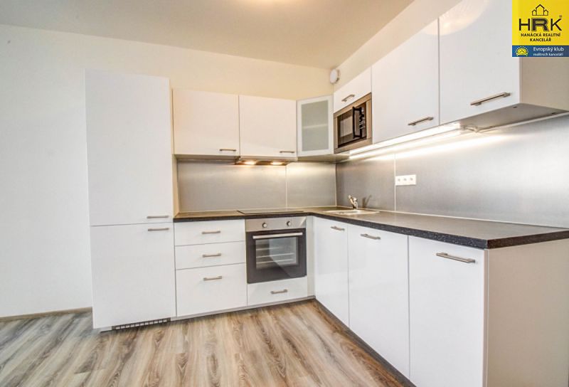 Pronájem bytu 2+kk 62 m² – fotografie 4