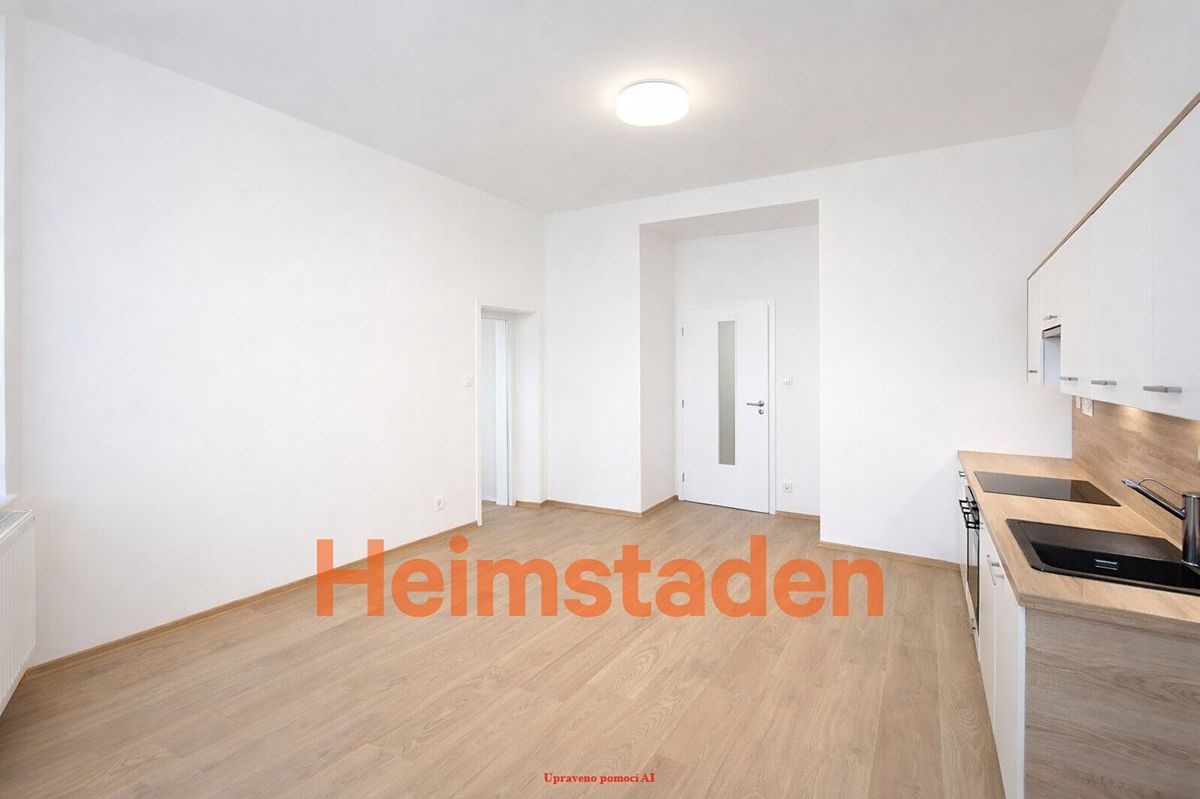 Pronájem bytu 2+kk 44 m² – fotografie 2