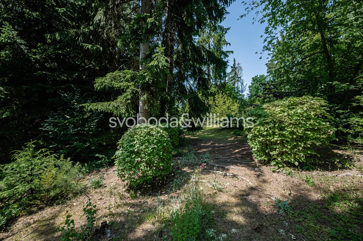 Prodej stavebního pozemku 1203 m²