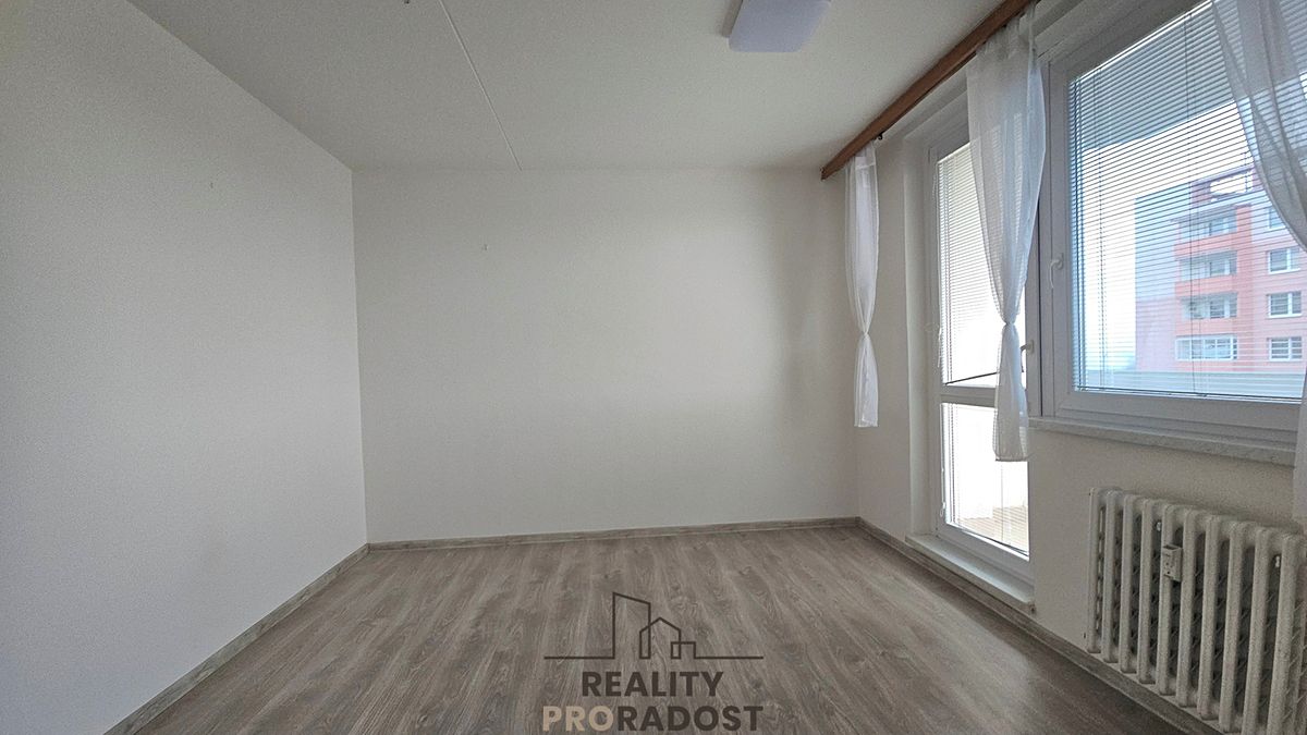 Pronájem bytu 1+1 34 m² – fotografie 2