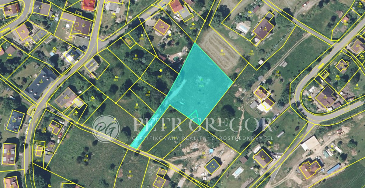 Prodej stavebního pozemku 2426 m² – fotografie 2