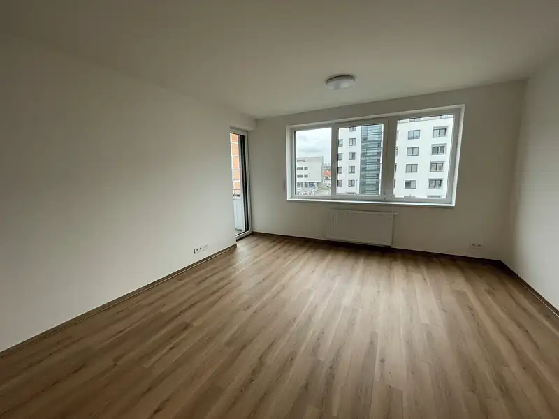 Pronájem bytu 2+kk 56 m², Brno – náhled fotky 3