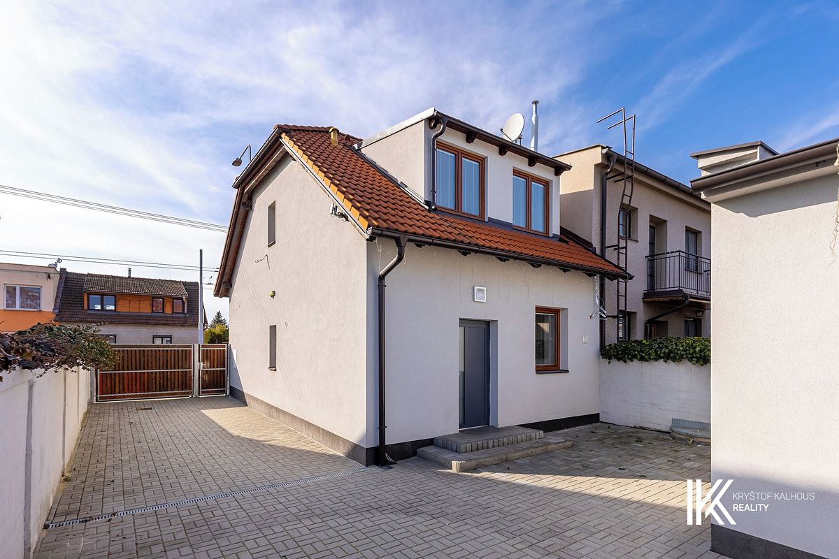 Pronájem obchodního prostoru 131 m² – fotografie 4