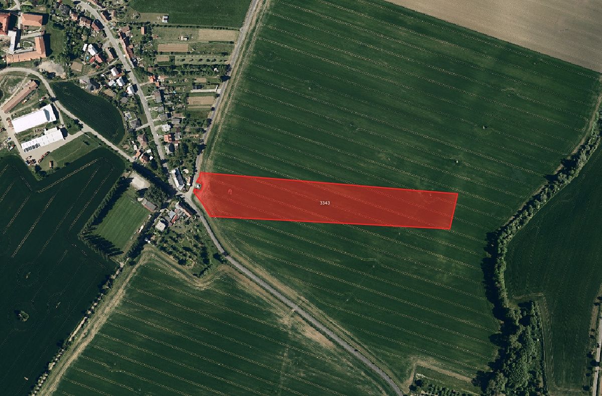 Prodej pole 51186 m²