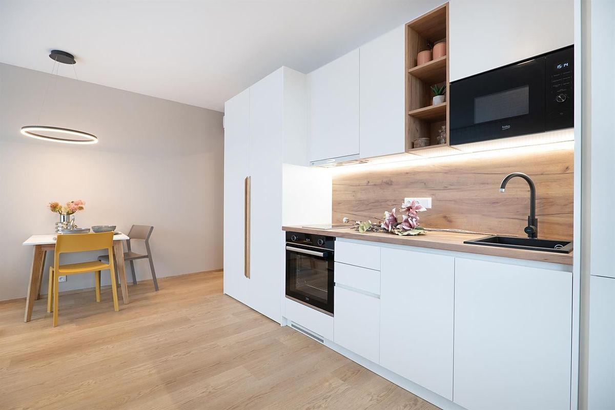 Pronájem bytu 1+kk 32 m² – fotografie 3