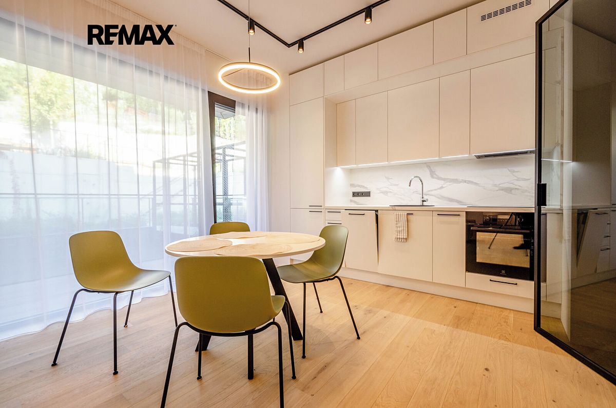 Pronájem bytu 2+kk 52 m²
