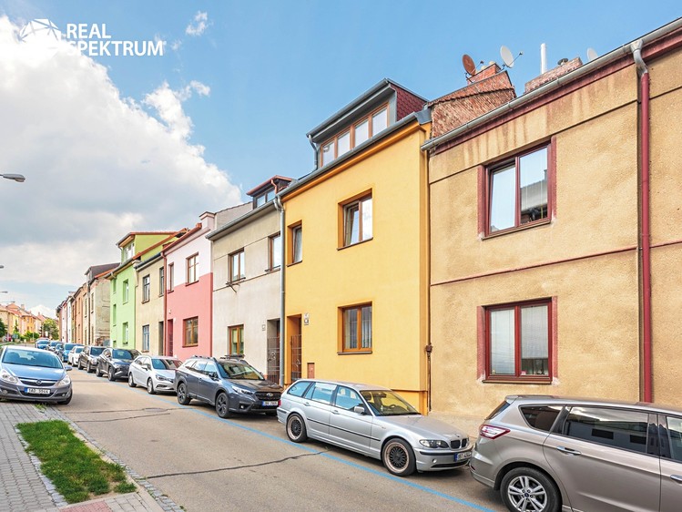 Prodej domu, 200 m² (2 z 25)