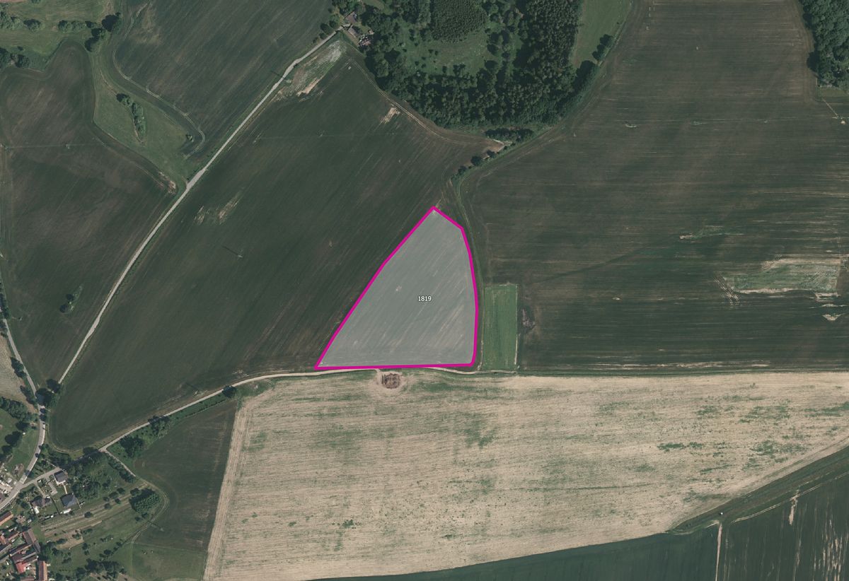 Prodej pole 31044 m²