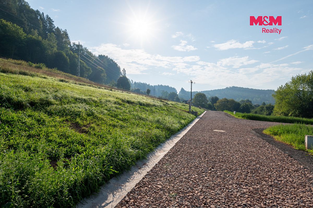 Prodej stavebního pozemku 1793 m² – fotografie 2