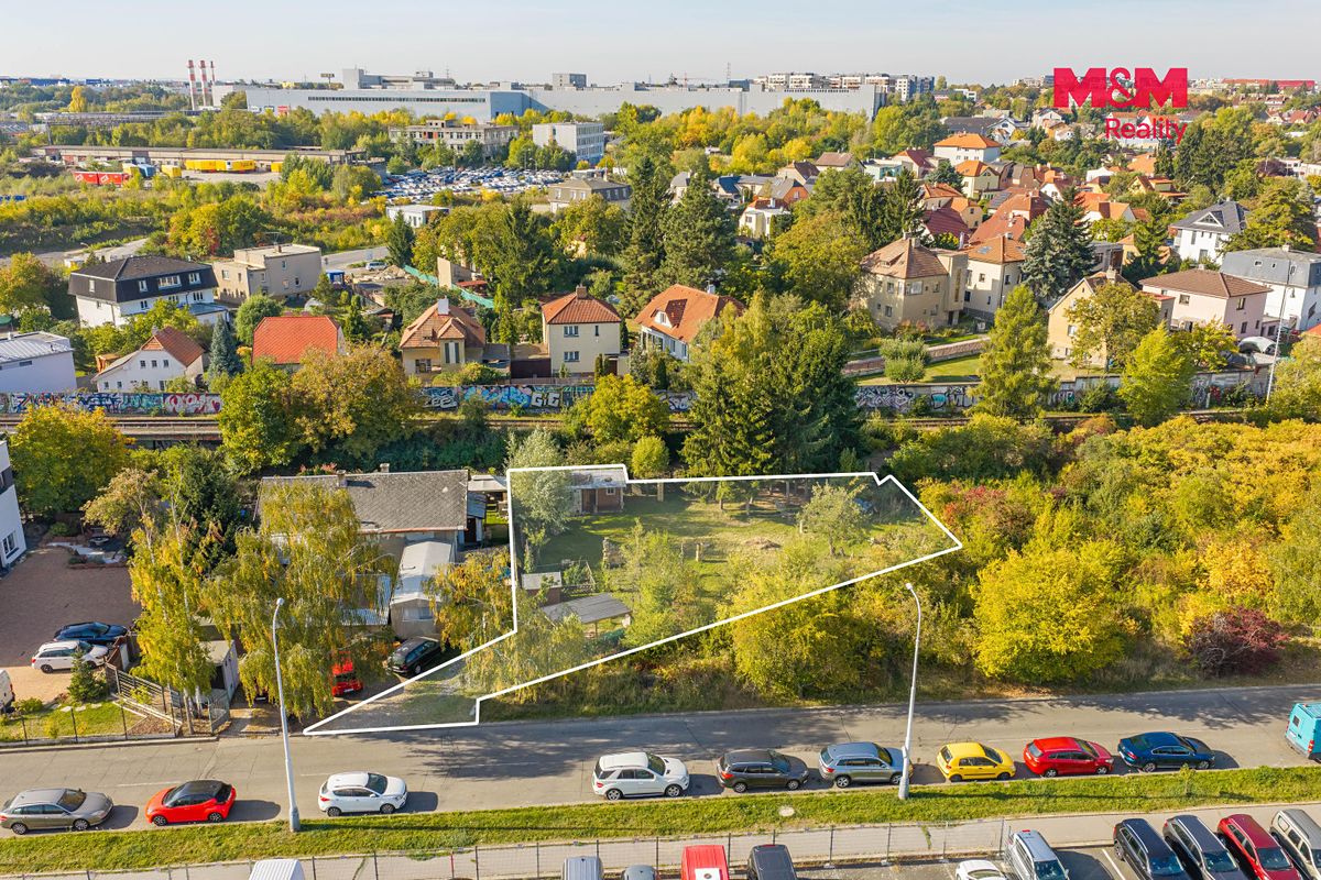 Prodej stavebního pozemku 769 m² – fotografie 3
