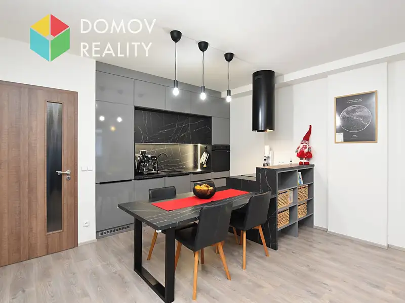 Pronájem bytu 3+kk 100 m², Beroun – náhled fotky 1