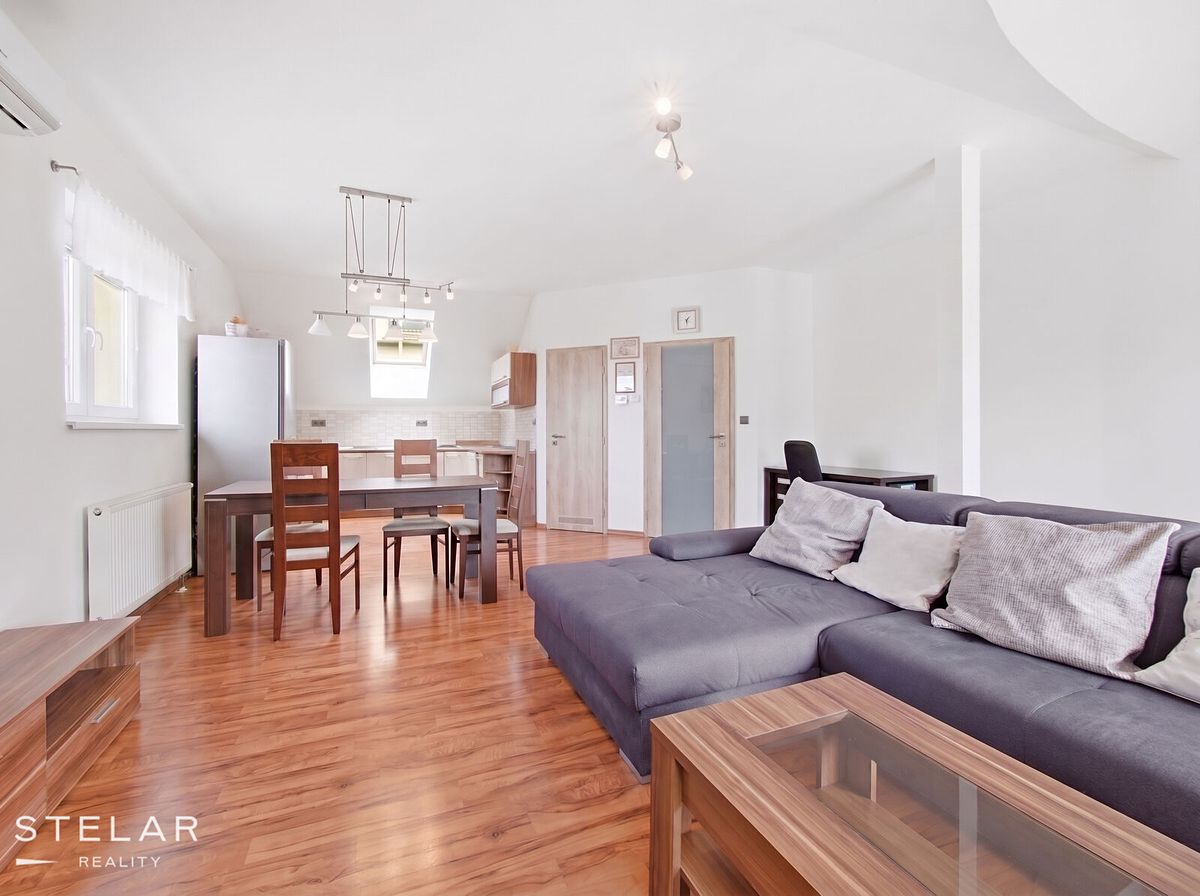 Pronájem bytu 3+kk 101 m² – fotografie 5