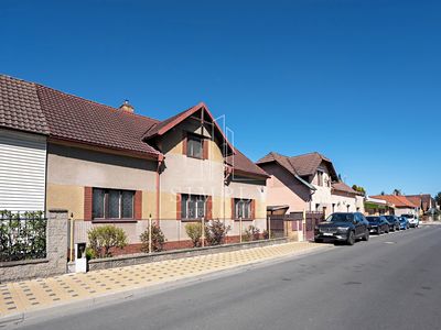 Prodej rodinného domu 200 m², pozemek 753 m²