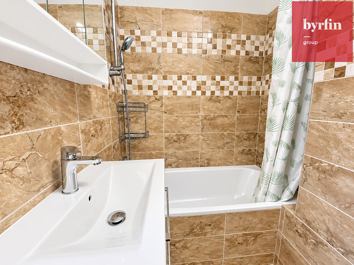 Pronájem bytu 2+1 79 m² – fotografie 5