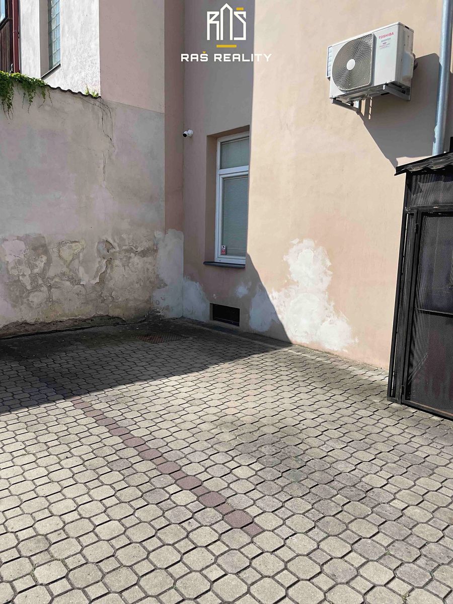 Pronájem specifického typu nemovitosti 12 m², Pardubice – fotka 1 z 3