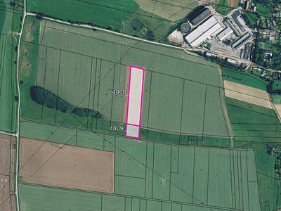 Prodej pole 26016 m²