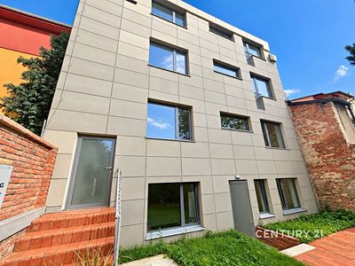 Prodej rodinného domu 313 m², pozemek 189 m²