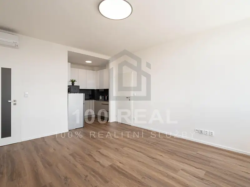 Pronájem bytu 2+kk 52 m², Pardubice – náhled fotky 3